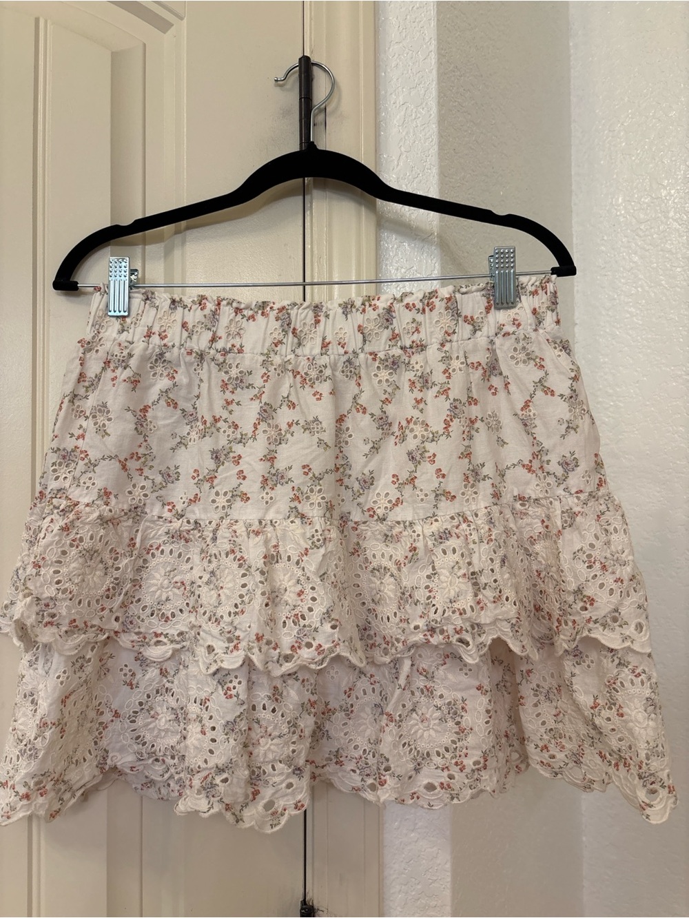 LOFT Women’s Medium Floral Eyelet Tiered Ruffle Mini Skirt Cottagecore Boho